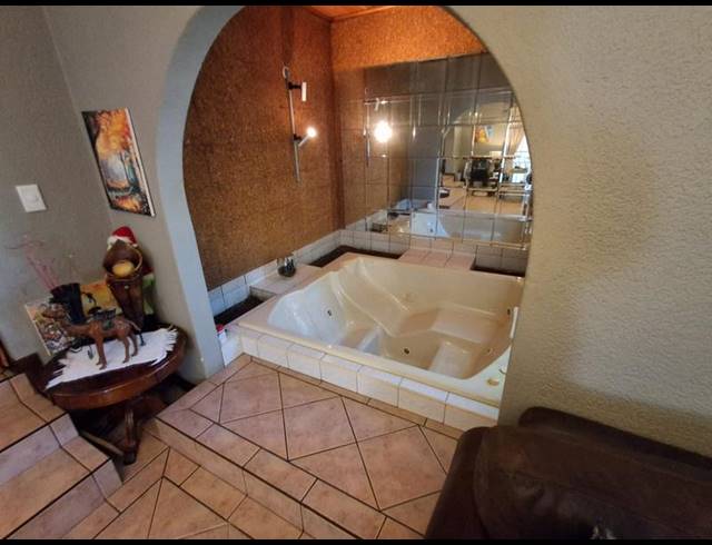 3 BEDROOM HOUSE FOR SALE IN MULBARTON